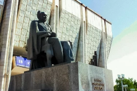 Алматыда ескерткіштері - фото 3