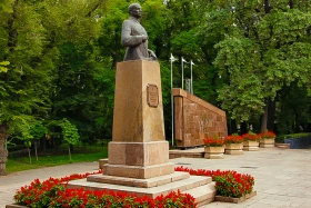 Алматыда ескерткіштері - фото 6