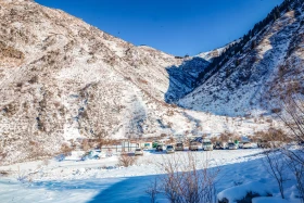 Үлкен Алматы шатқалы Іле-Алатауы - фото 7