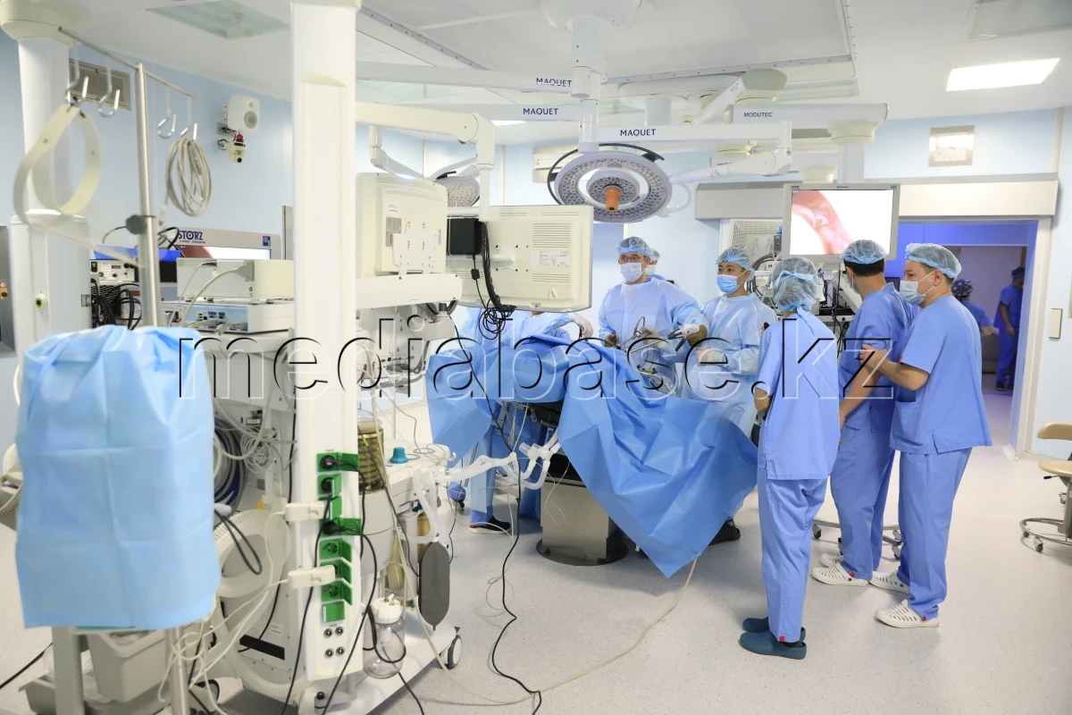 Хирургтар артық салмақпен күресуге қалай көмектеседі - фото 1