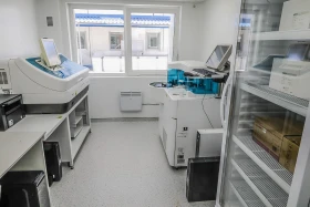 Алматыда COVID-19 ауруына байланысты медициналық мекемелер салынды - фото 5