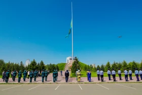 Қазақстанда коронавирустан қаза болғандарға аза тұту рәсімі өтті - фото 5