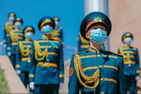 Қазақстанда коронавирустан қаза болғандарға аза тұту рәсімі өтті - фото 7