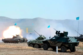 2015 жылғы ауқымды әскери оқу-жаттығу - фото 18