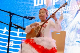 Ұлттық музей Республика күніне орай дәстүрлі әндер байқауын өткізді - фото 3
