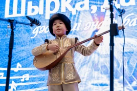 Ұлттық музей Республика күніне орай дәстүрлі әндер байқауын өткізді - фото 8