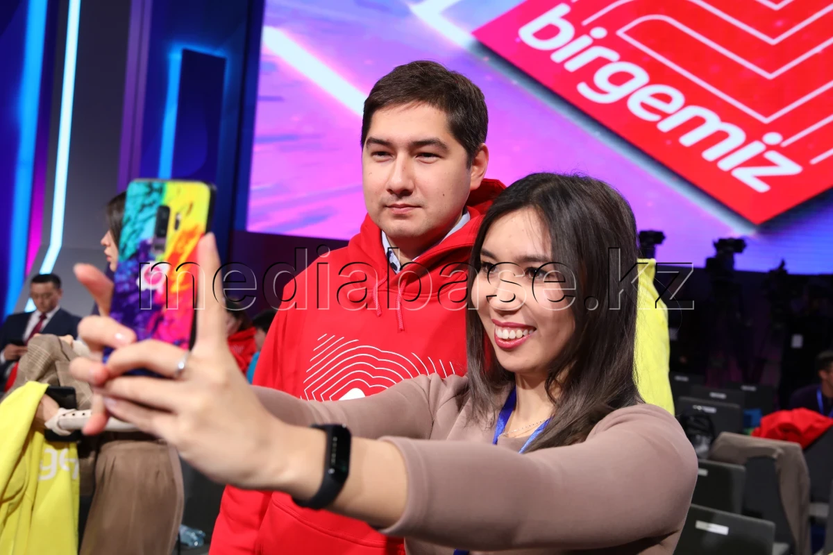 Открытие фронт офиса волонтеров Біз біргеміз - фото 1