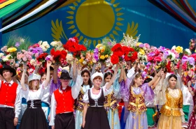 2000 жылғы Қазақстандағы халықтар достығының фестивальдері - фото 5