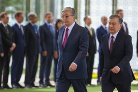 Қазақстан Президенті Қасым-Жомарт Тоқаев Өзбекстанға ресми сапармен келді - фото 2