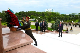 Қазақстан Президенті Қасым-Жомарт Тоқаев Өзбекстанға ресми сапармен келді - фото 14