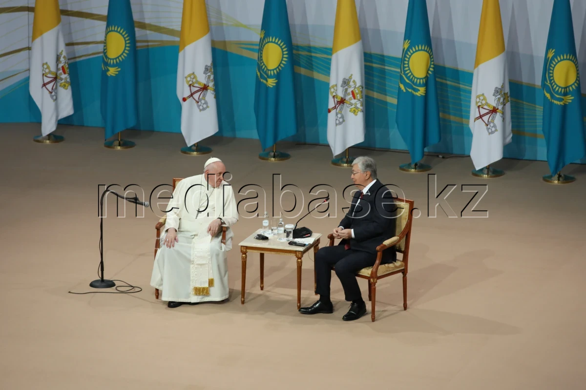 Pope Francis met with the President of Kazakhstan in Astana. - photo 1