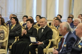 Государственные награды и премии вручил Глава государства - фото 7