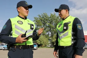 Елордалық полицейлер қауіпсіздік пен тәртіпті қамтамасыз ете отырып, қала көшелерін күзетуде - фото 5