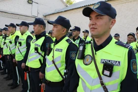 Елордалық полицейлер қауіпсіздік пен тәртіпті қамтамасыз ете отырып, қала көшелерін күзетуде - фото 6