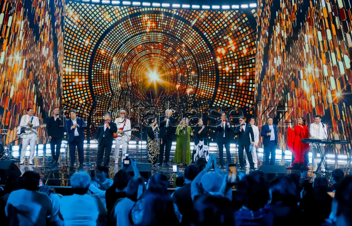 45 лет театру «Тамаша»: в Алматы прошел шоу-концерт - фото 1