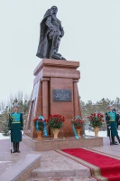 Аты аңызға айналған Иван Панфилов пен Бауыржан Момышұлының ескерткіштеріне гүл шоқтары қойылды - фото 20