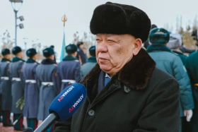 Аты аңызға айналған Иван Панфилов пен Бауыржан Момышұлының ескерткіштеріне гүл шоқтары қойылды - фото 24