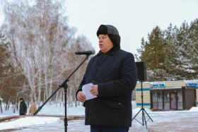 Аты аңызға айналған Иван Панфилов пен Бауыржан Момышұлының ескерткіштеріне гүл шоқтары қойылды - фото 29