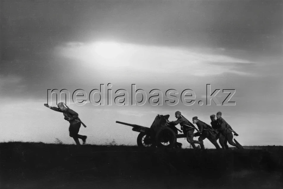 Ұлы Отан соғысының фотомұрағаты - фото 1