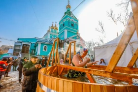 Алматыда крещение рәсімі қалай өтіп жатыр - фото 15