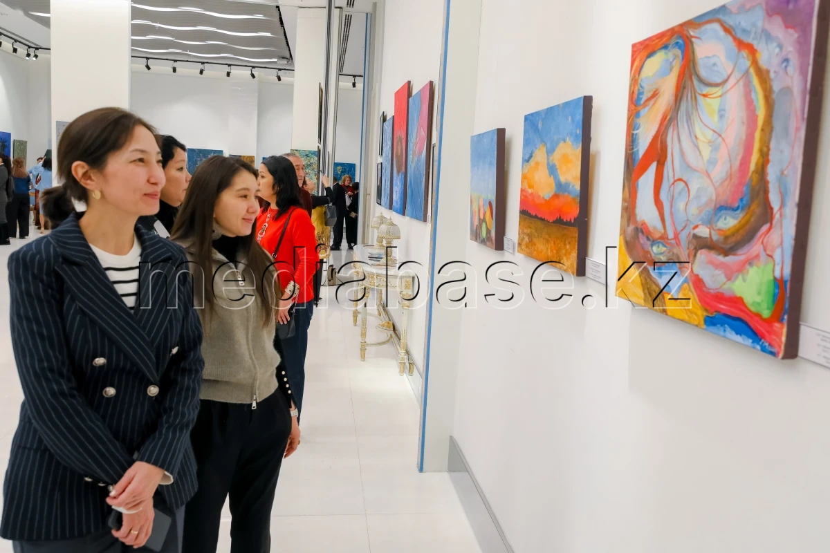 Выставка известных казахстанского и австрийского художников открылась в Астане - фото 1