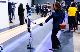 Развитие ИИ может повысить нагрузку на электростанции – Олжас Бектенов - фото 13