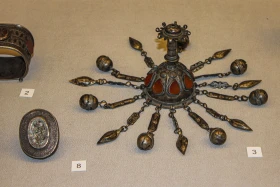 Ювелирные изделия казахов разных времен - фото 5