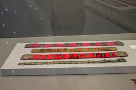 Ювелирные изделия казахов разных времен - фото 9