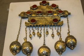 Ювелирные изделия казахов разных времен - фото 23