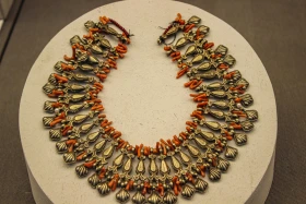 Ювелирные изделия казахов разных времен - фото 28