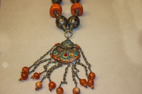 Ювелирные изделия казахов разных времен - фото 30