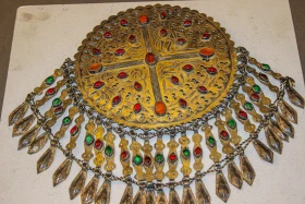 Ювелирные изделия казахов разных времен - фото 49