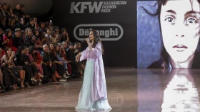 Дизайнеры представляют свои коллекции на неделе моды в Алматы - фото 3