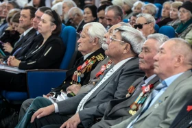 Ұлы Жеңіске 75 жыл: Алматыда мерейтойлық іс-шаралар салтанатты түрде ашылды - фото 9