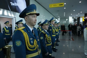 Жители Астаны торжественно встретили национальную сборную по шорт-треку - фото 14