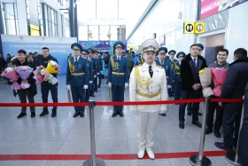 Жители Астаны торжественно встретили национальную сборную по шорт-треку - фото 21