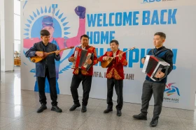 Астана жұрты Азиядада алтын алған биатлоншы Киреевті қарсы алды - фото 3