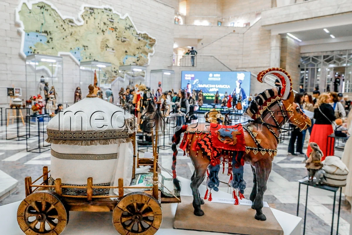 Шығыстан Батысқа дейін: Алматыда коллекциялық қуыршақтардың 140-тан астам үлгісі көрсетілді - фото 1