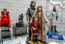 Шығыстан Батысқа дейін: Алматыда коллекциялық қуыршақтардың 140-тан астам үлгісі көрсетілді - фото 4