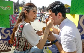 Алматыда 5000 адам Абай әндерін орындады - фото 2