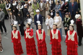 Алматыда 5000 адам Абай әндерін орындады - фото 23
