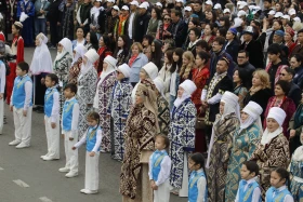 Алматыда 5000 адам Абай әндерін орындады - фото 29