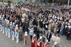 Алматыда 5000 адам Абай әндерін орындады - фото 31