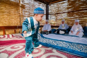 300 tourists arrived in Turkestan on the Silk Road international train - photo 10