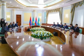 Kazakhstan and Armenia pledge to foster trade and economic cooperation - photo 11