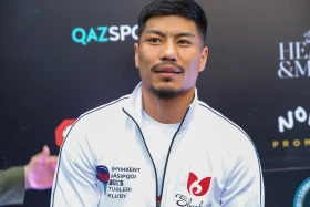 Жәнібек Әлімханұлы жекпе-жек алдындағы алғашқы жаттығуын өткізді - фото 3