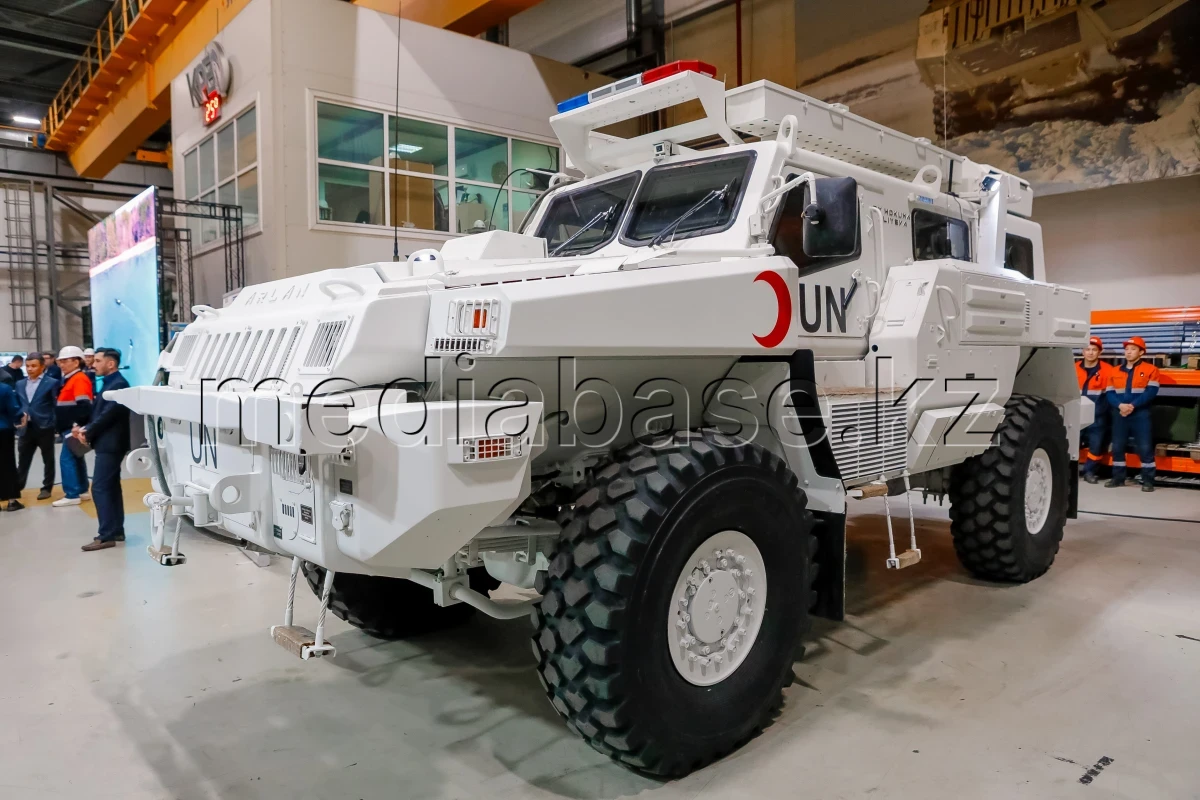 Қазақстанда суда жүзетін әмбебап жауынгерлік көлік құрастырылатын болды - фото 1