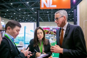 The International Flower Exhibition is taking place in Astana. - photo 12