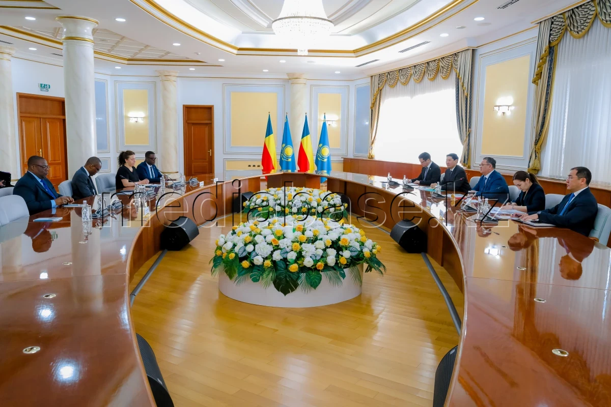 Foreign Minister of Benin Adjadi Bakari arrives in Astana for working visit - photo 1