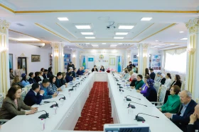 Trilingual dictionary of Kazakh idioms published in Kazakhstan - photo 7